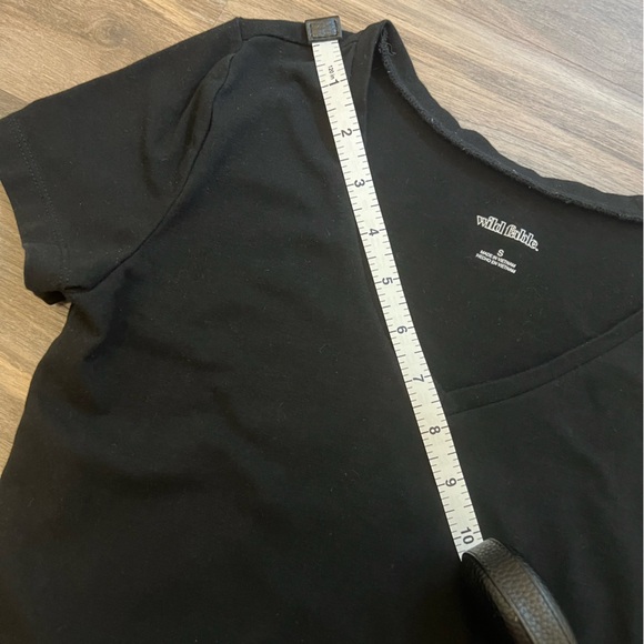 Wild Fable - Black Short Sleeve V Neck Cropped T-shirt - Picture 5 of 6